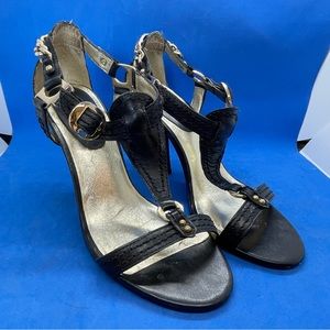 XOXO Link Heels Black